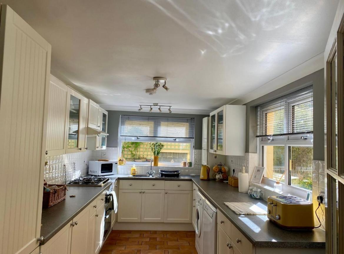 Honey Cottage Tenby Exterior foto
